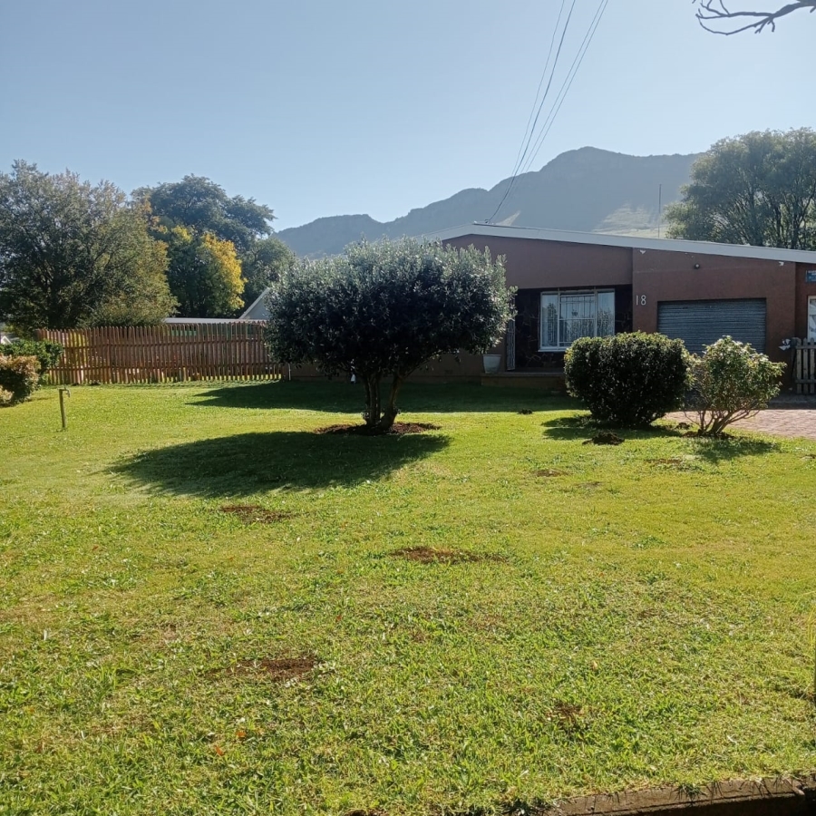 To Let 4 Bedroom Property for Rent in Top Town Eastern Cape